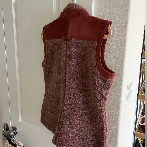 Royal Robbins Tea Berry Canyon Sherpa Fleece Vest - Picture 6 of 9